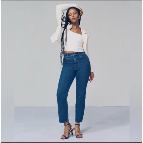 Abercrombie & Fitch Denim - Abercrombie & Fitch Mom High Rise Curve Love Raw Hem Denim Jeans 26